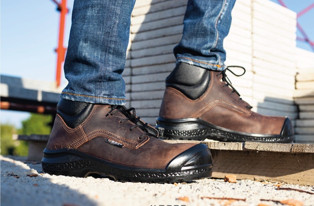 Kaip dažnai reikėtų keisti darbo batus?