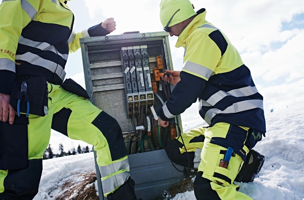 Standartai, t. y. reikalavimai įspėjamiesiems drabužiams